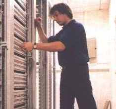 menatwork.JPG - 6339 Bytes